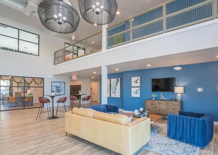 Trendy 2bd Gym Pool Parking Wd Sleeps 8 Apartment Tempe