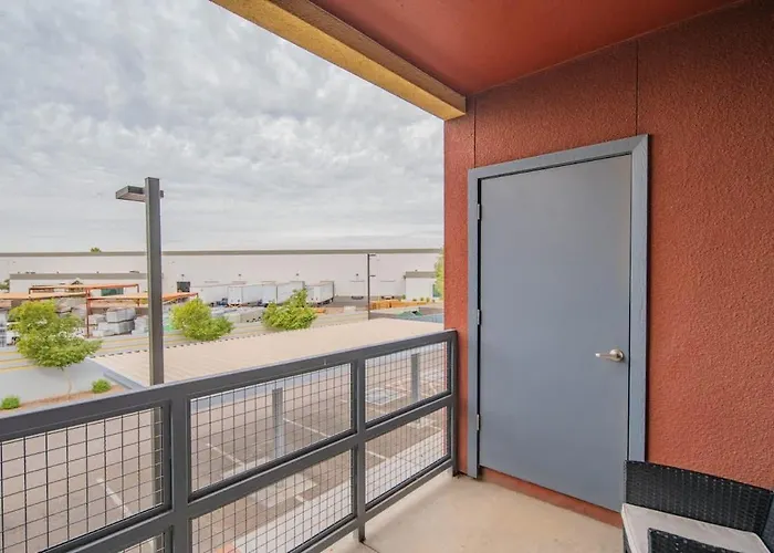 Apartment Trendy 2bd Gym Pool Parking Wd Sleeps 8