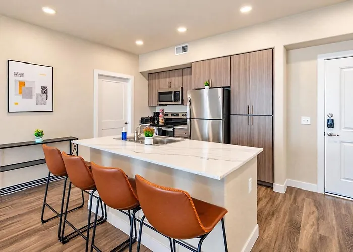 Trendy 2bd Gym Pool Parking Wd Sleeps 8 Tempe